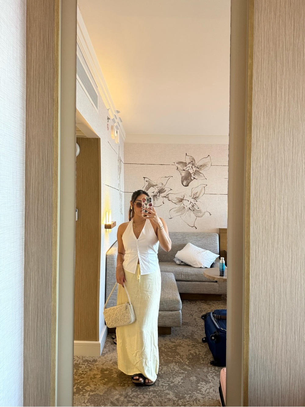 YELLOW SKIRT